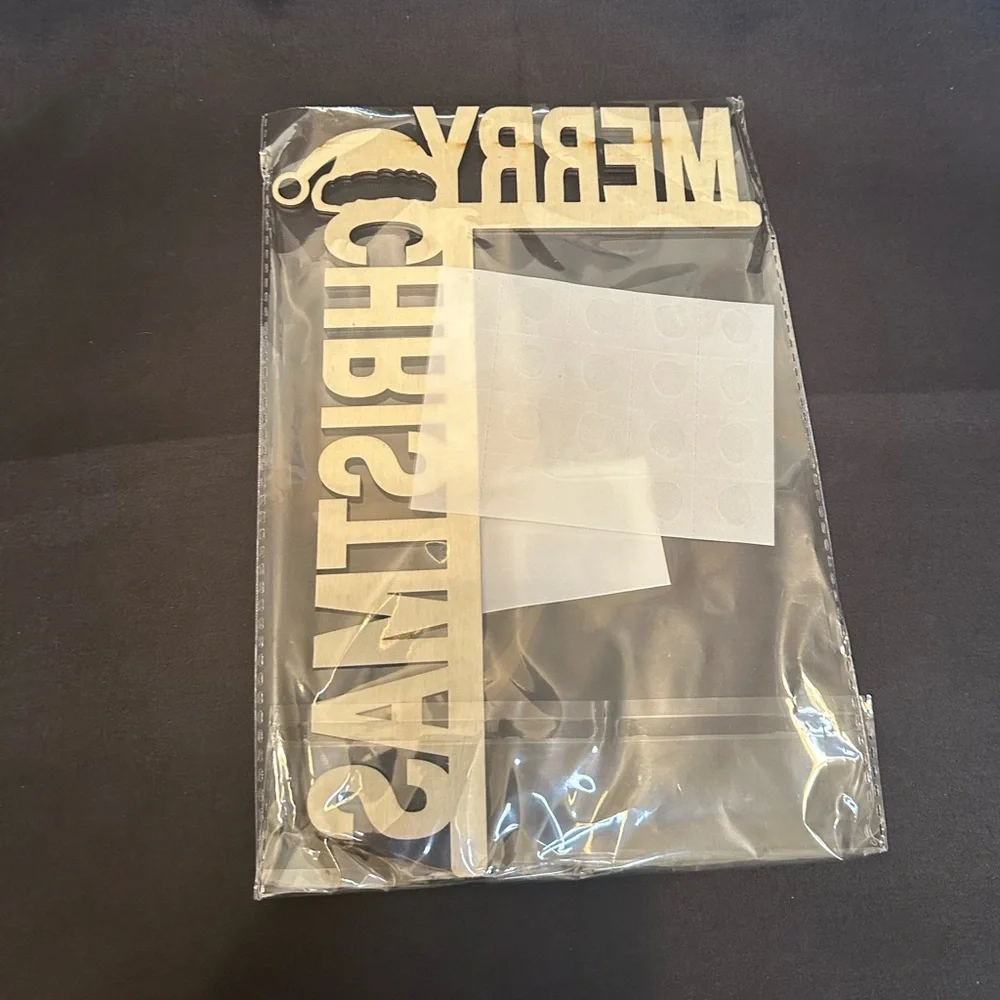 🎄🎁 Red Merry Christmas Door Frame Decoration - Picture 5 of 5